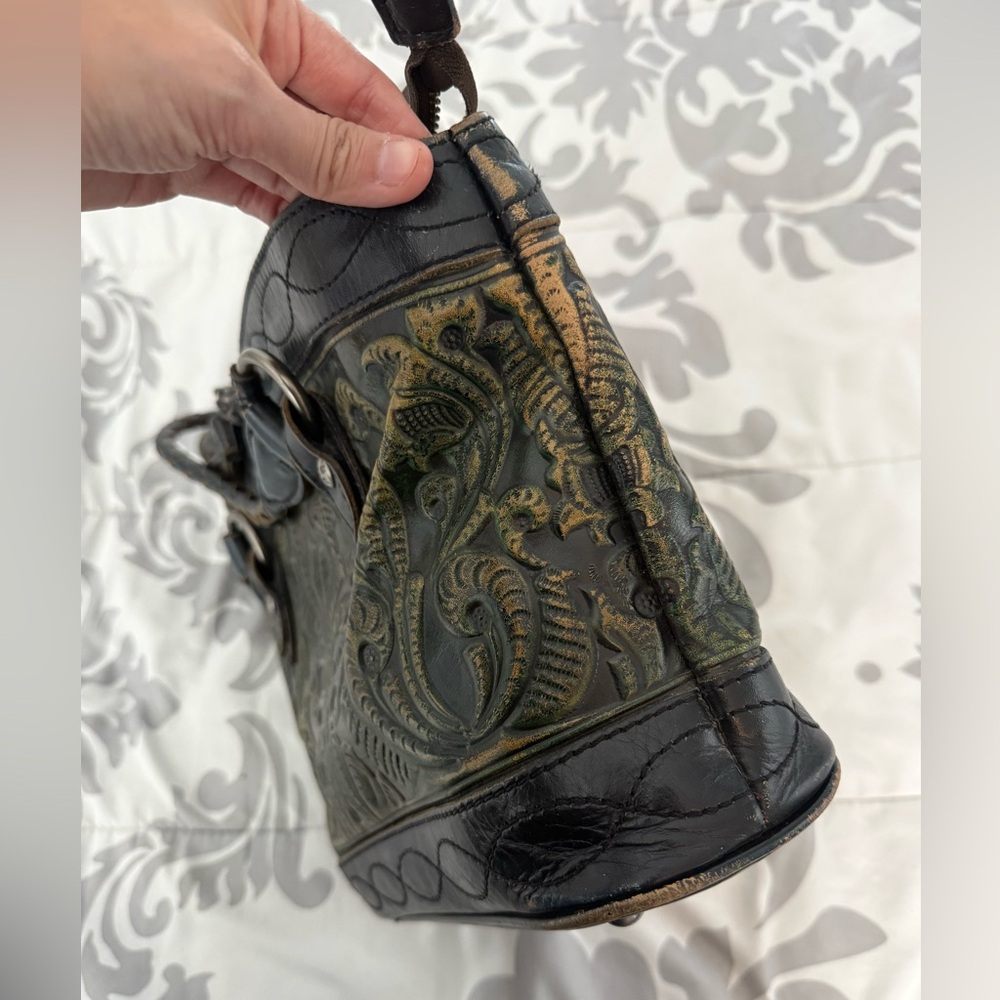 Patricia Nash Zorita Burnished Blue Tooled Leather Shoulder Bag - Picture 12 of 12